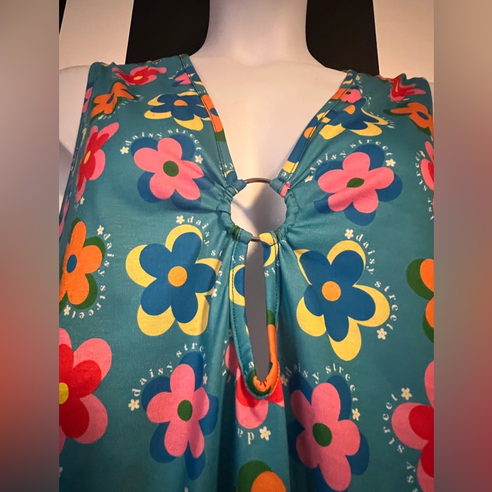 Retro Floral Print Plus Mini Dress with Ring Bust Detail; Sz US 20